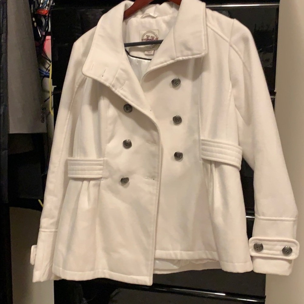 White winter coat (never worn)
